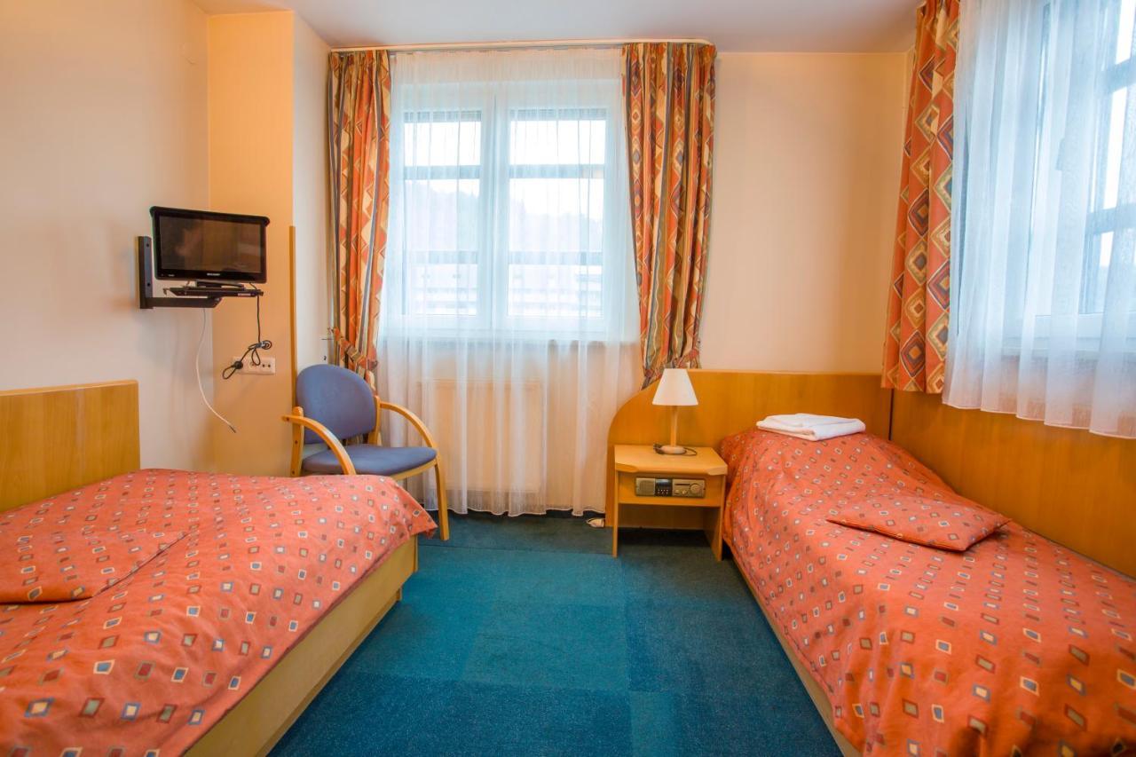 Farys - Swietna Lokalizacja, Sauna, Jacuzzi, Piekne Widoki Z Okien Krynica-Zdrój Exteriér fotografie