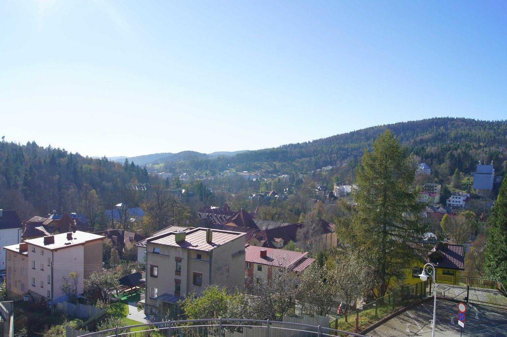 Farys - Swietna Lokalizacja, Sauna, Jacuzzi, Piekne Widoki Z Okien Krynica-Zdrój Exteriér fotografie